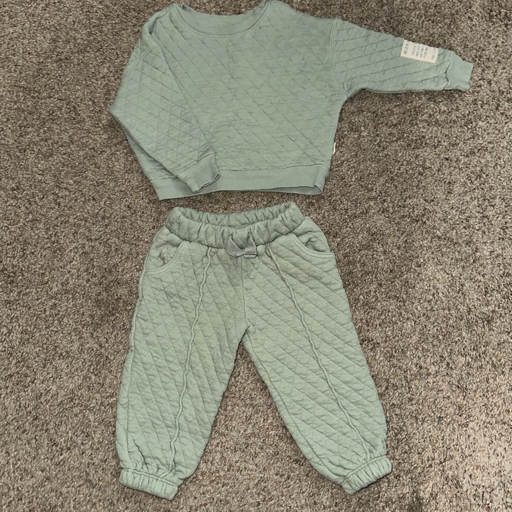 Quilted Green Toddler Sweatshirt and Pants Set